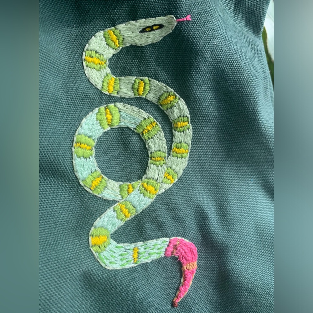 BAGGU - Teal green snake snap backpack - Hand embroidery - New with Tags - Picture 8 of 12